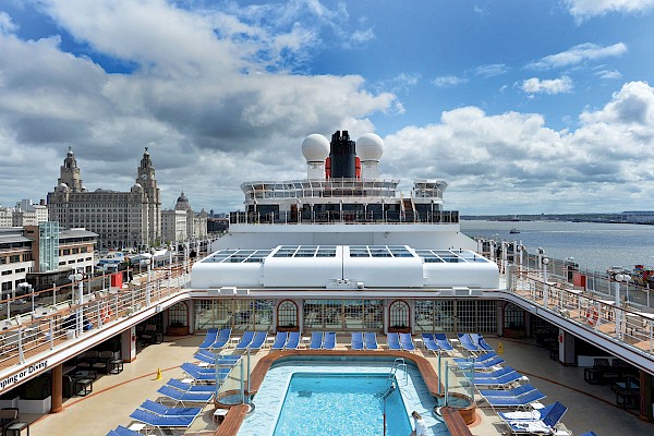 Liverpool approves terminal feasibility study and celebrates Cunard Building centenary