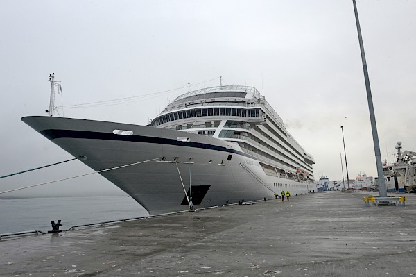 First Cruise Ship Berths At Lerwick's New Pier