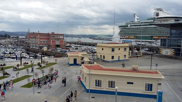 Independence of the Seas visits A Coruña