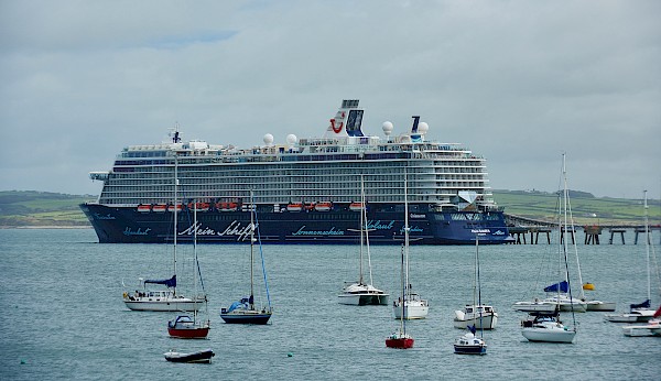 Holyhead enhances cruise delivery whilst working on berth development