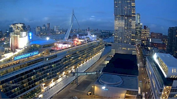 Cruise Port Rotterdam. Cruise in the City.