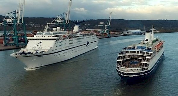 Rouen witnesses historic ship passing