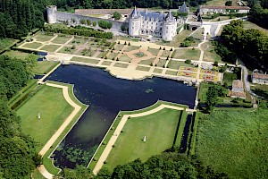 La Roche-Courbon castle