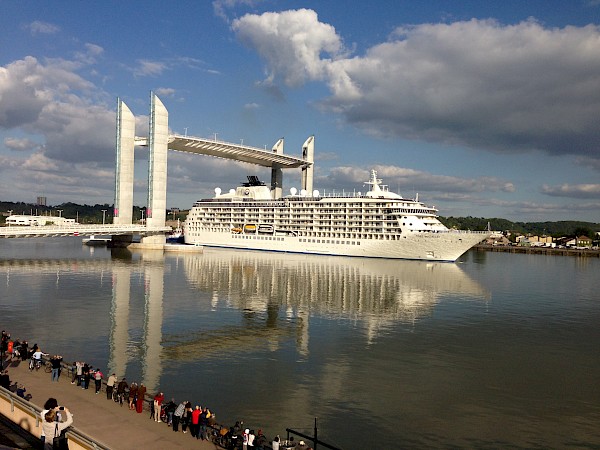 An easier access for larger ships into Bordeaux city center