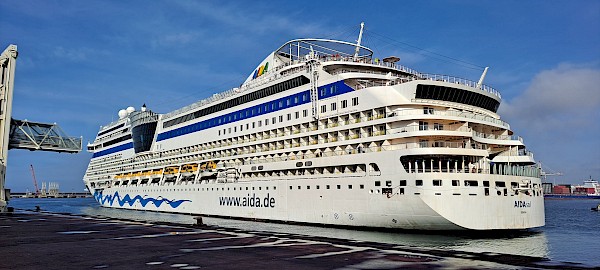 Porto Cruise Terminal welcomed the first cruise ship of 2022