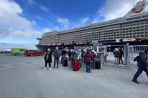 TUI Cruises helps stranded SAS passengers in Svalbard