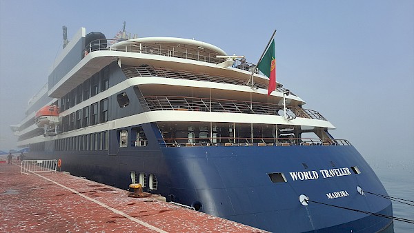 Porto Cruise Terminal welcomed the maiden call of the Portuguese WORLD TRAVELLER cruise ship