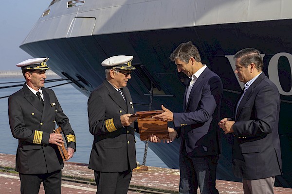 Porto Cruise Terminal welcomed the maiden call of the Portuguese WORLD TRAVELLER cruise ship