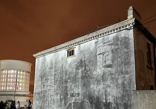 Urban artwork and a book celebrating the 136th Port of Lisbon anniversary